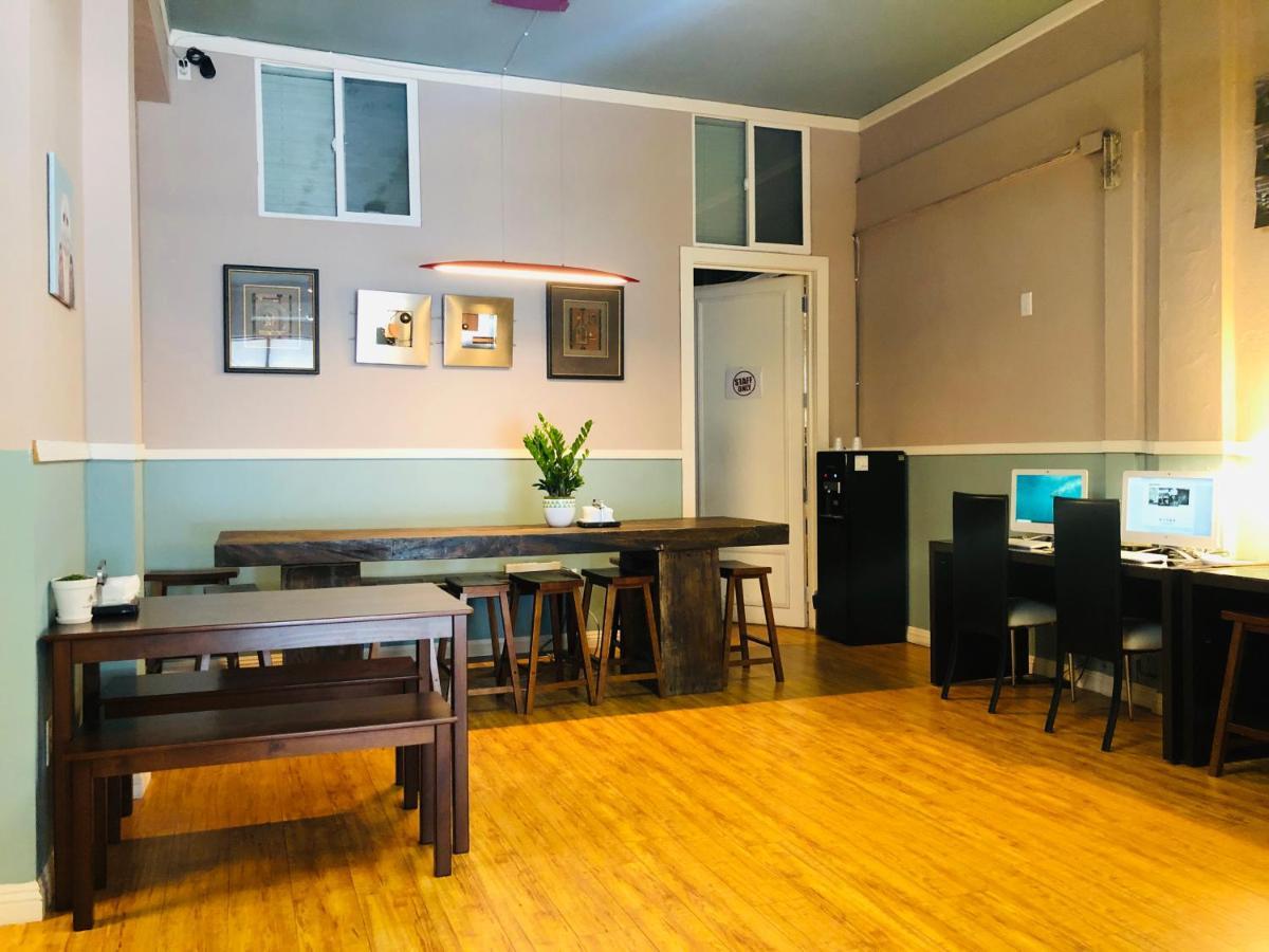 Melrose Hostel *