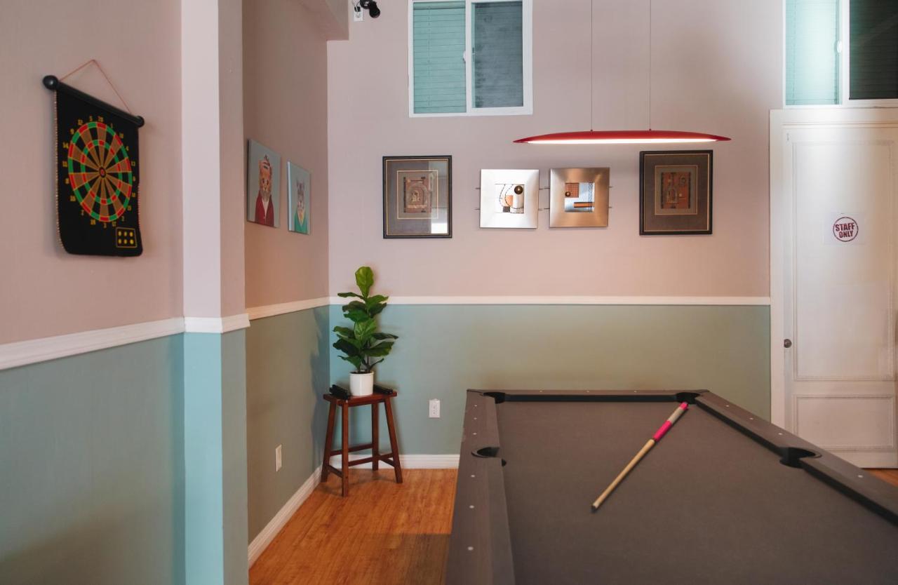 Melrose (adults Only) Hostel