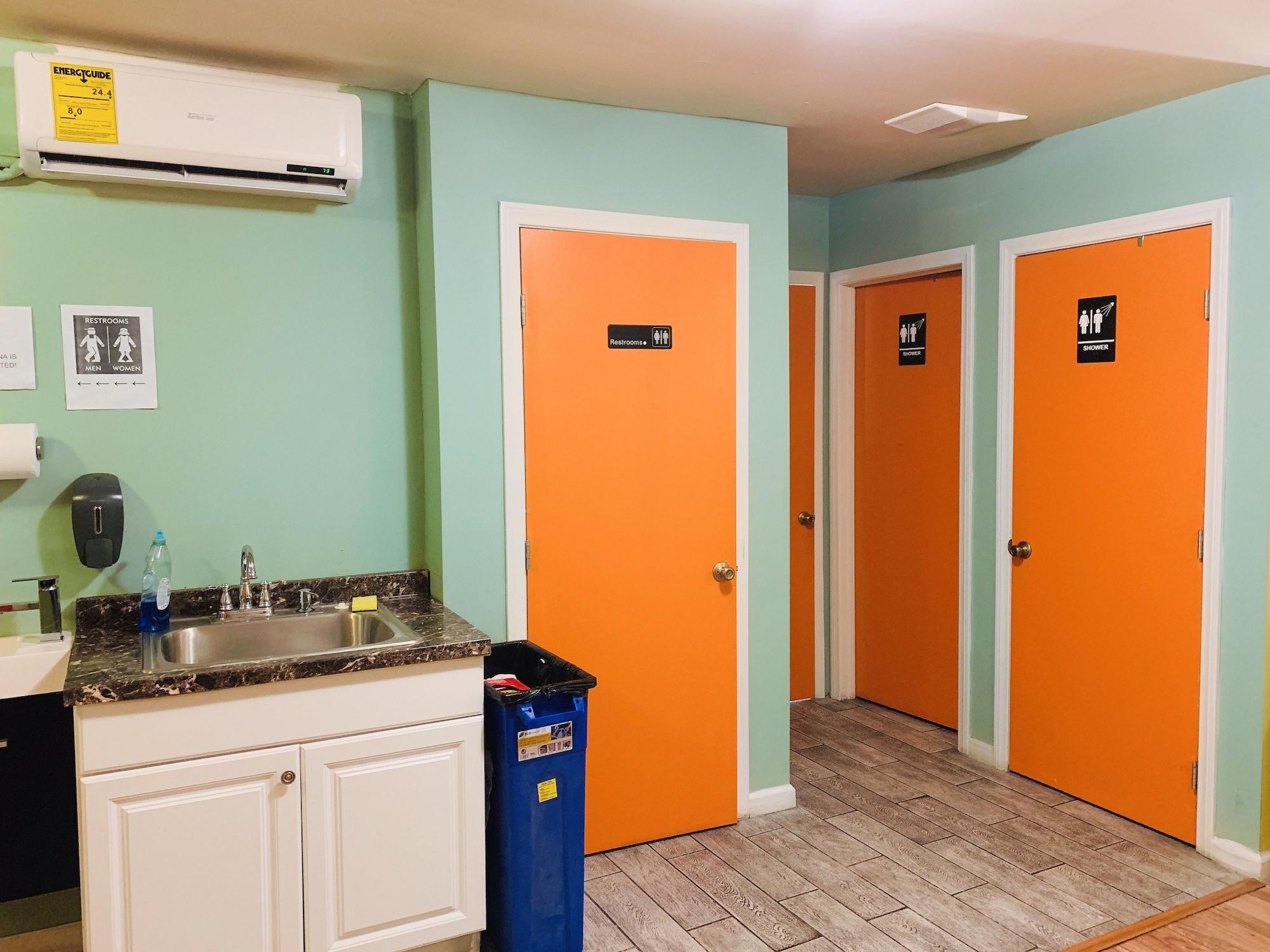 Hostel Melrose (adults Only)