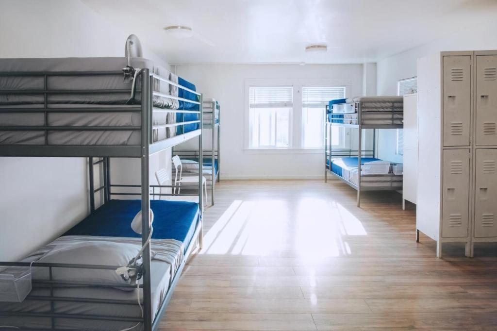 Hostel Melrose (adults Only) *
